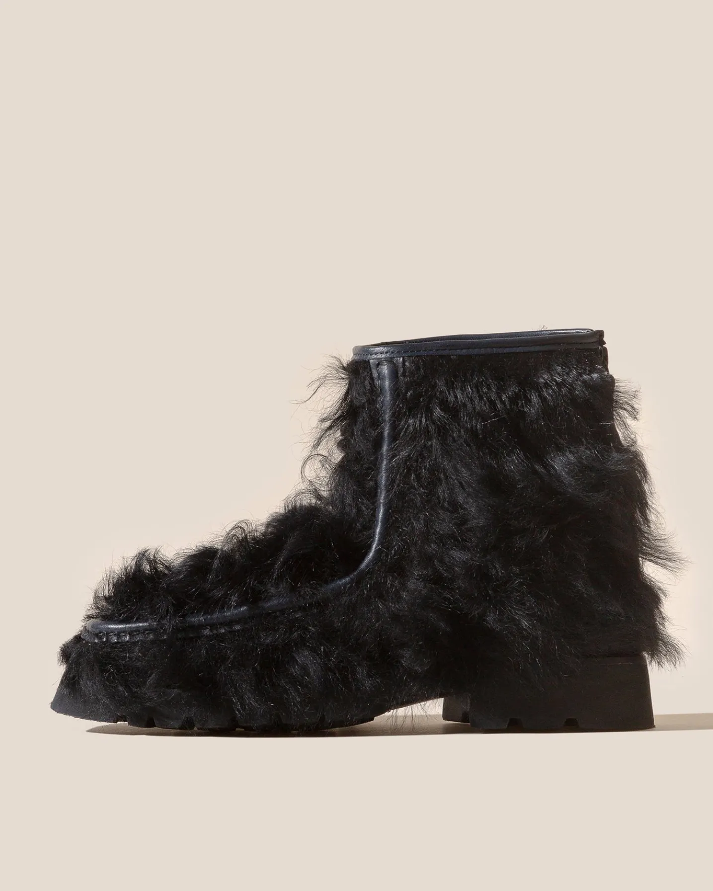 ARMENTA LOW ZIPPED LONG HAIR