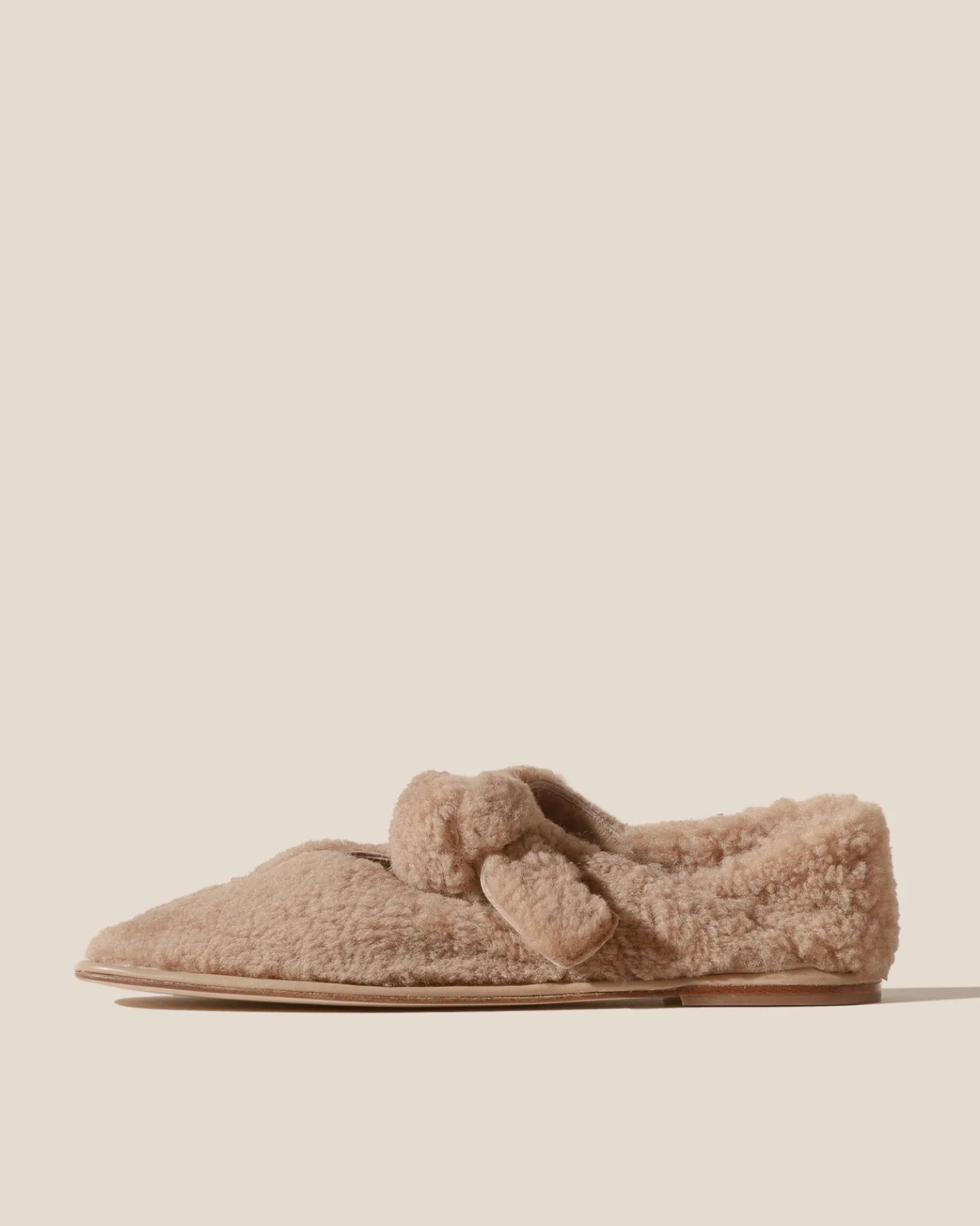 LLASADA CURLY SHEARLING